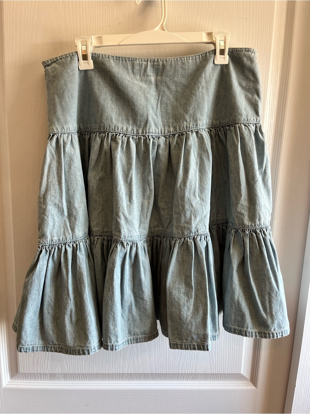 Vintage CHAPS Denim Tiered Prairie Mini Skirt - 100% Cotton Light Wash Size 12 - Picture 3 of 8